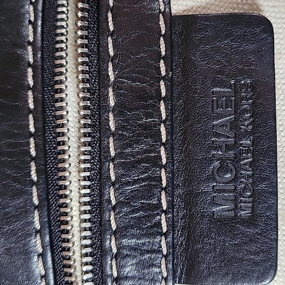 Michael Kors Black Pebbled Leather Vintage Y2K Silver Studded Handb… - Picture 9 of 9